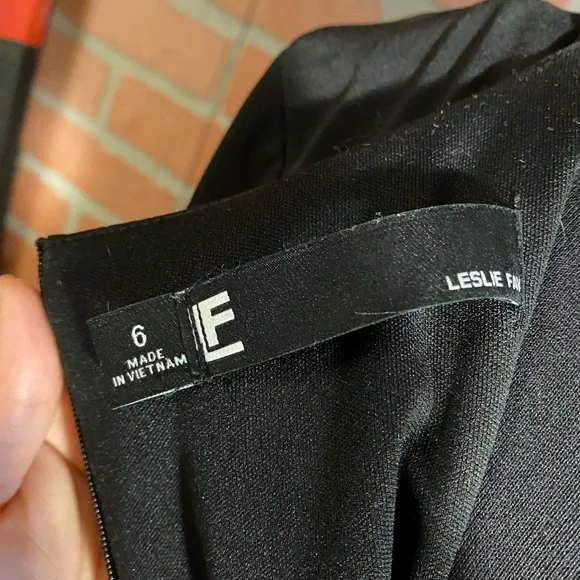 Leslie Fay size 6 women’s black and red plaid dress - Picture 4 of 4